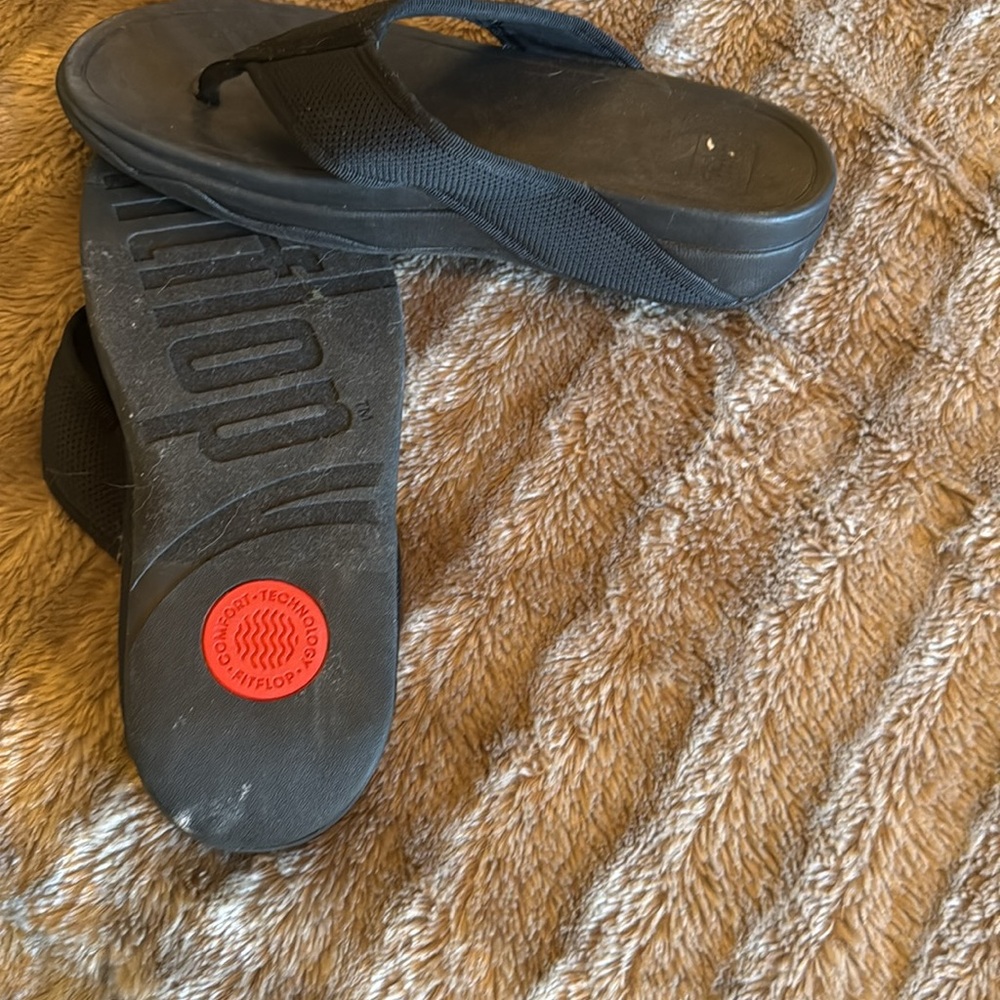 Fit flop black sandals - Picture 2 of 3
